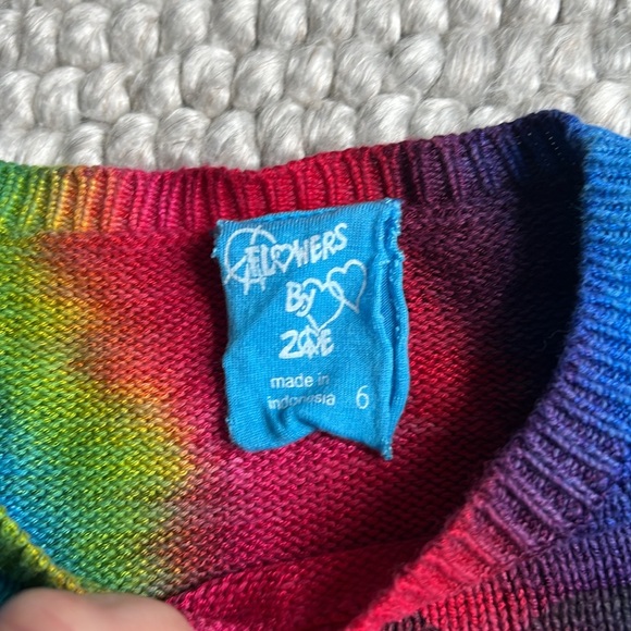 FBZ colorful rainbow sweater Love heart 6 - Picture 4 of 6